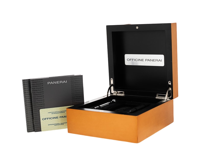 Panerai Luminor Marina PAM00299 Image 4